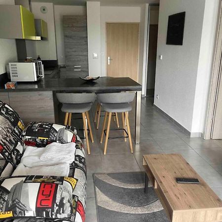 Appartement 4 Personnes Proche Lac Saint Point Montperreux Exterior foto